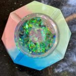 hexa-rainbow-resin-ashtray-panda-rolling-1_480x
